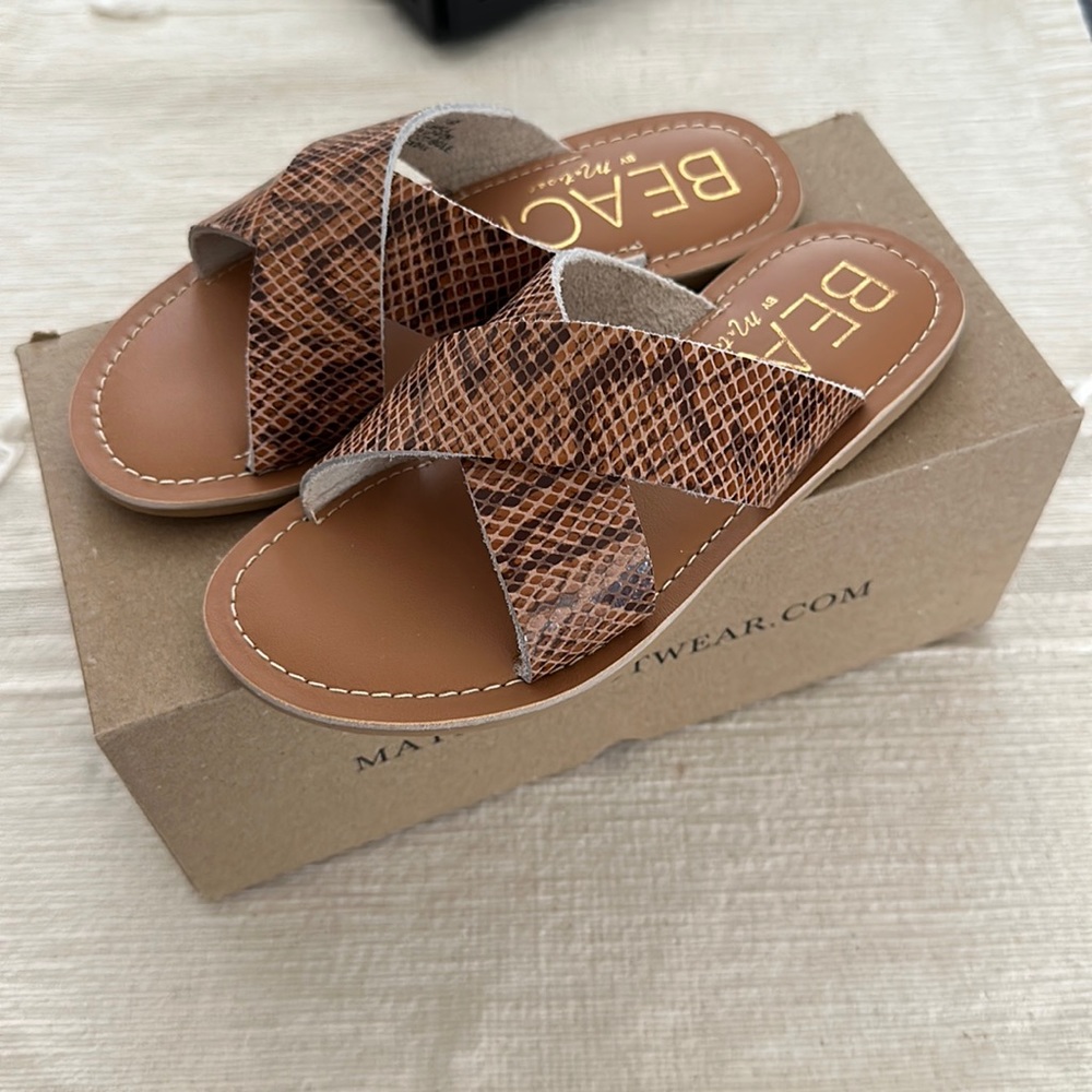 Beach by Matisse lil pebble girls sandals size 13m